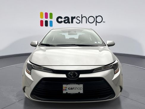 Used 2026 Toyota Corolla LE w/ LE Premium Package FWD image 8
