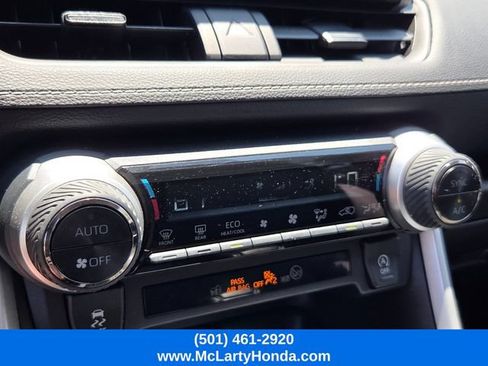 Used 2025 Toyota RAV4 XLE FWD image 21