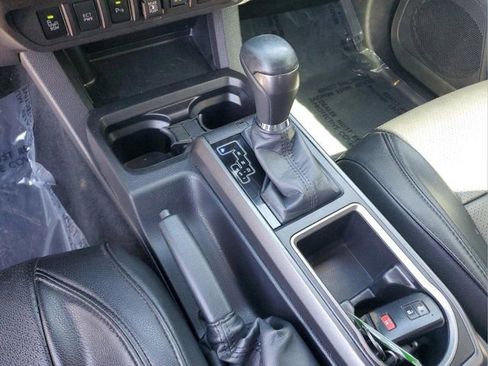 Used 2023 Toyota Tacoma TRD Sport w/ Technology Package image 22