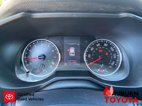 Certified 2021 Toyota RAV4 XLE w/ Convenience Package AWD/4WD image 20