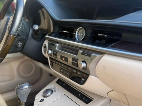 Used 2014 Lexus ES 350 image 26