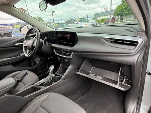 Used 2024 Buick Encore GX Preferred FWD image 16
