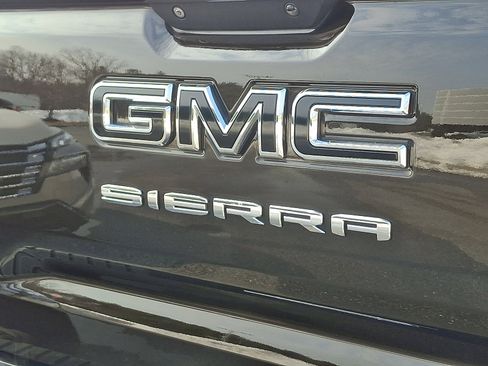 Used 2020 GMC Sierra 1500 Elevation w/ Elevation Value Package image 31