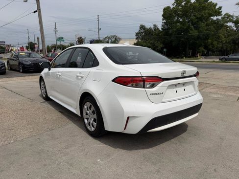 Used 2021 Toyota Corolla LE w/ Carpet Mat Package (TMS) FWD image 7