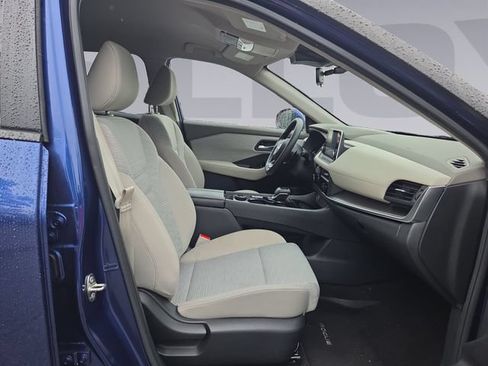 Used 2023 Nissan Rogue SV AWD/4WD image 17