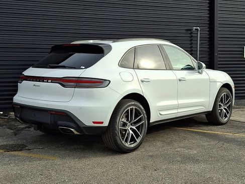 Certified 2026 Porsche Macan AWD/4WD image 7