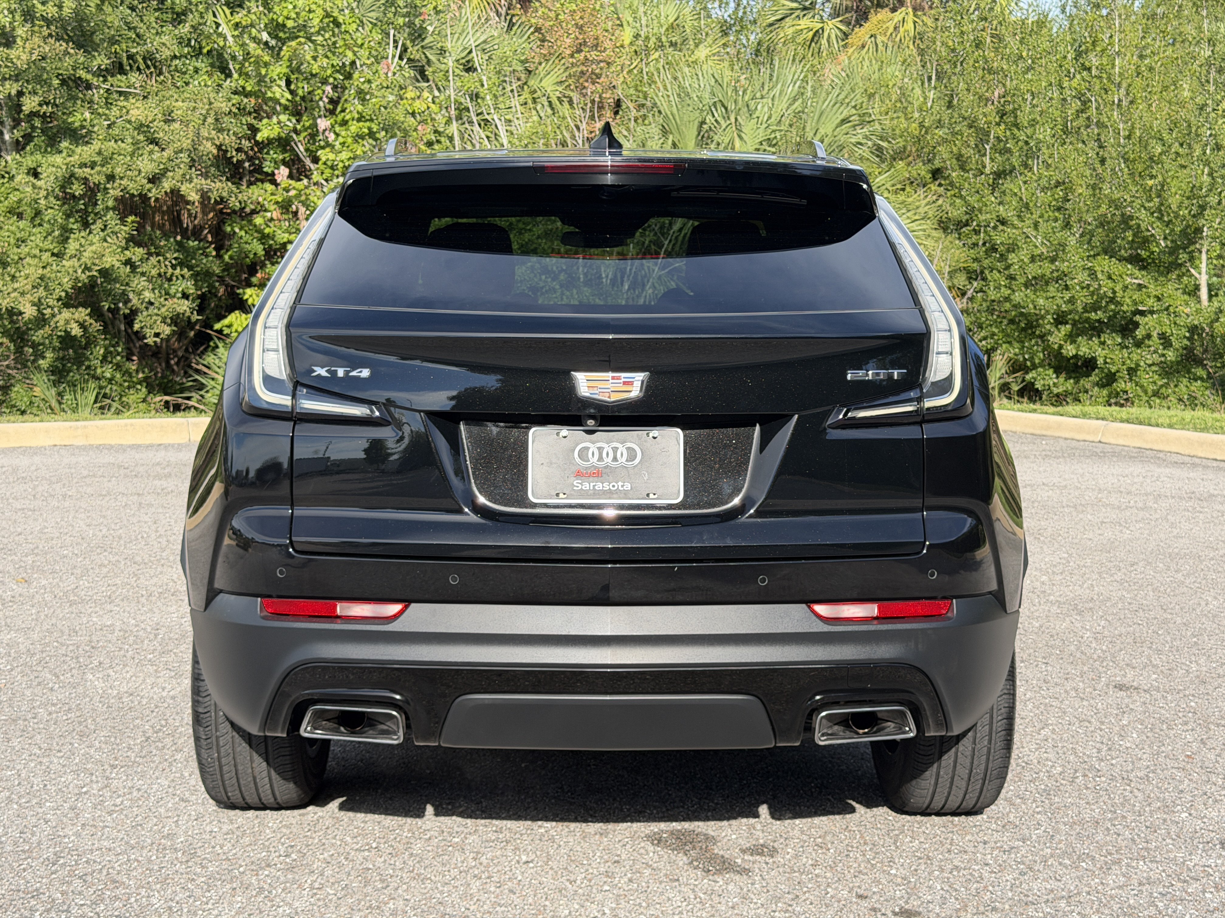 Used 2019 Cadillac XT4 Sport w/ Driver Awareness Package FWD image 6