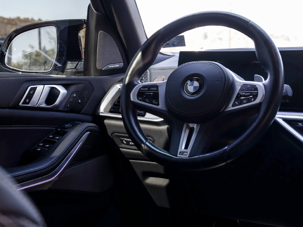 Used 2025 BMW X5 M60i AWD/4WD image 29
