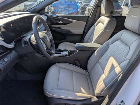 New 2026 Buick Envista Avenir image 12