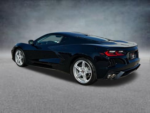 Used 2025 Chevrolet Corvette Stingray Premium Cpe w/ 3LT RWD image 2
