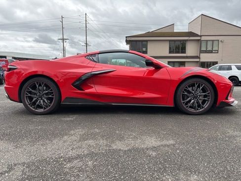 Used 2023 Chevrolet Corvette Stingray Premium Cpe w/ Z51 Performance Package RWD image 5