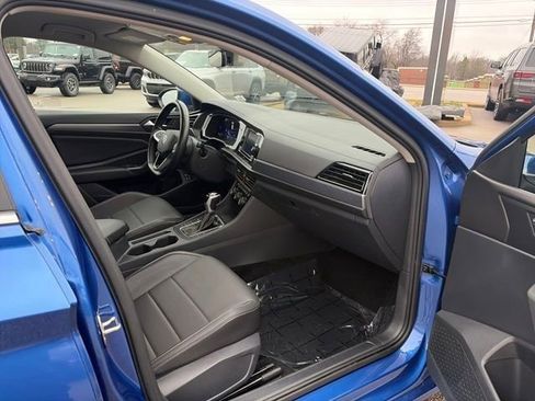 Used 2024 Volkswagen Jetta SE FWD image 35
