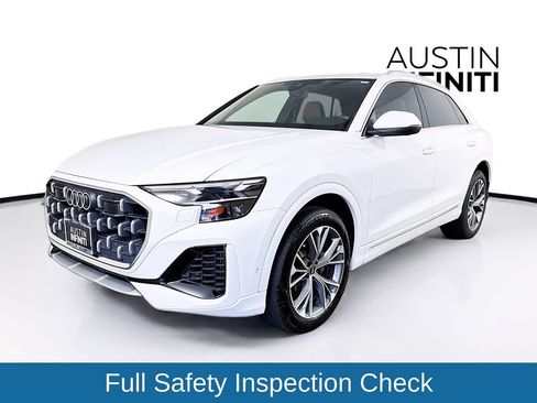 Used 2024 Audi Q8 Premium Plus w/ Premium Plus Package AWD/4WD image 3