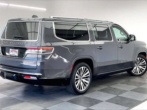 Used 2024 Jeep Grand Wagoneer L Series III AWD/4WD image 13