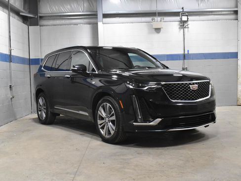 Certified 2024 Cadillac XT6 Premium Luxury FWD image 31