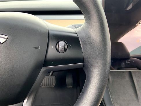Used 2023 Tesla Model 3 Standard Range RWD image 23