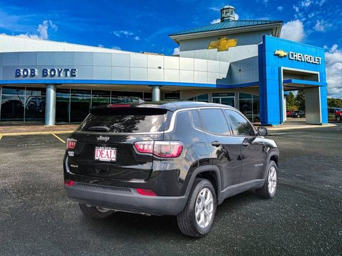 Used 2025 Jeep Compass Sport AWD/4WD image 3