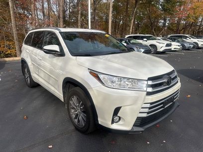 Used 2017 Toyota Highlander XLE