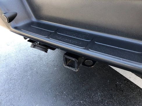 Used 2018 Chevrolet Express 2500 w/ Driver Convenience Package image 15