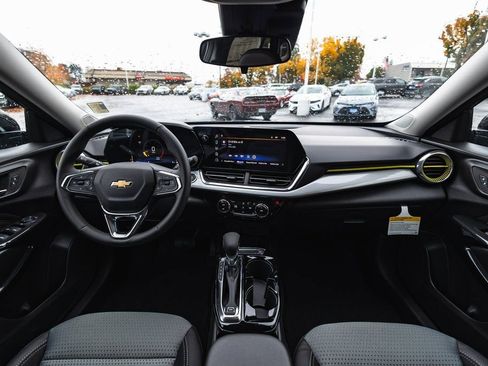 New 2026 Chevrolet Trax LT image 13