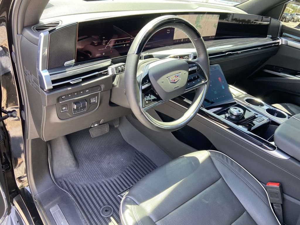 Certified 2025 Cadillac Escalade Sport AWD/4WD image 20