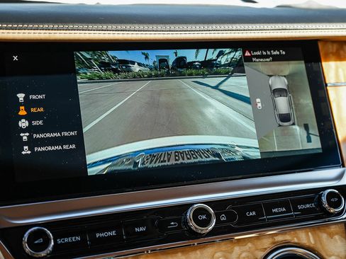 Used 2021 Bentley Continental GT AWD/4WD image 25