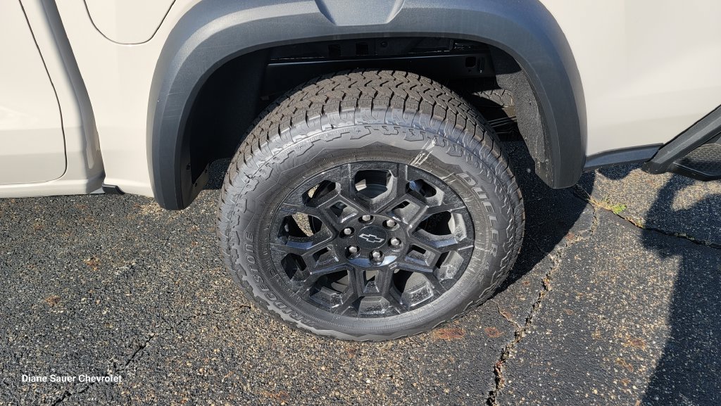 New 2026 Chevrolet Colorado Trail Boss AWD/4WD image 8