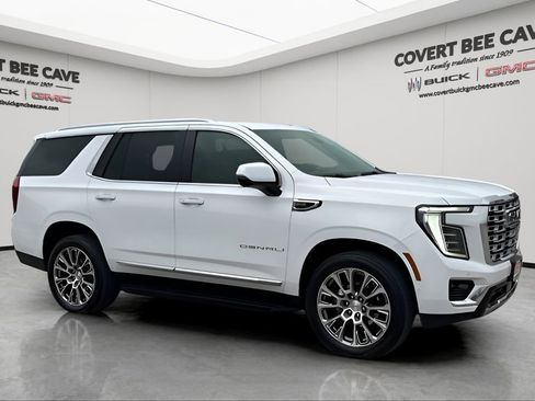 Used 2025 GMC Yukon Denali image 1