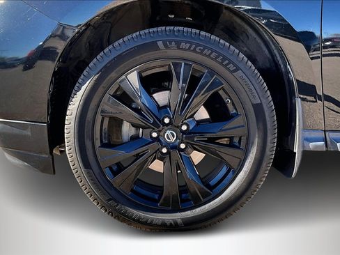 Used 2018 Nissan Pathfinder SL w/ Midnight Edition Package image 34