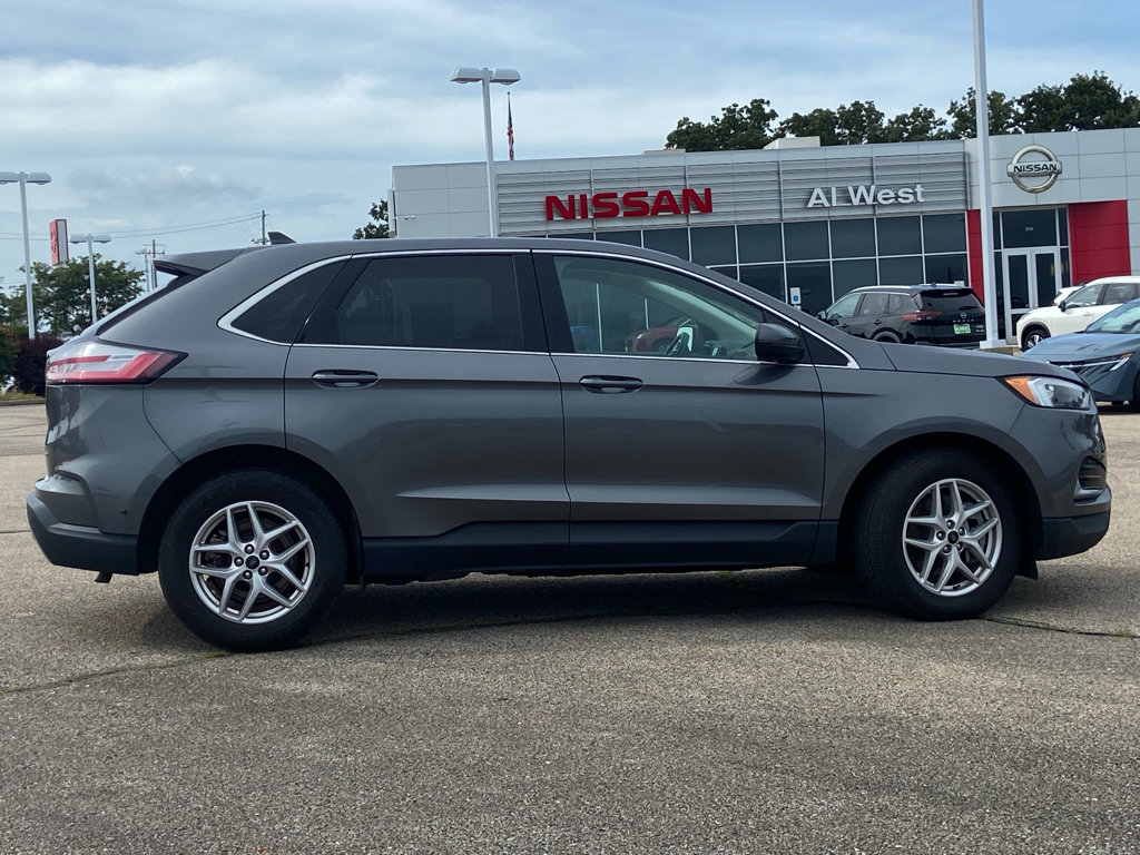 Used 2024 Ford Edge SEL AWD/4WD image 2