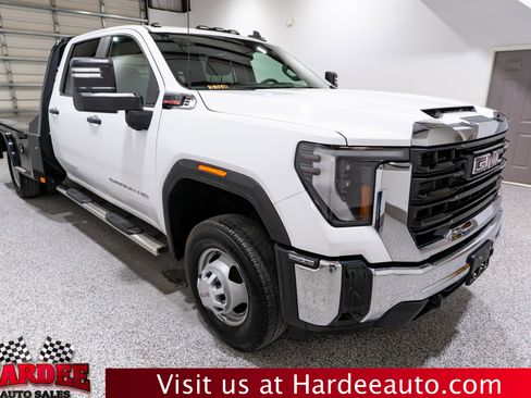 Used 2024 GMC Sierra 3500 Pro w/ Convenience Package AWD/4WD image 6