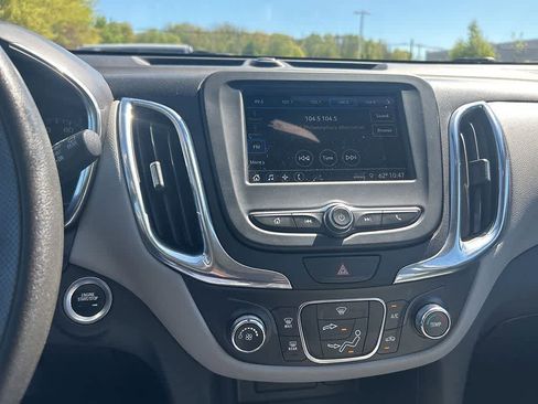 Used 2019 Chevrolet Equinox LS w/ LPO, Floor Liner Package AWD/4WD image 20