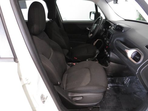 Used 2017 Jeep Renegade Sport w/ Power & Air Group FWD image 9