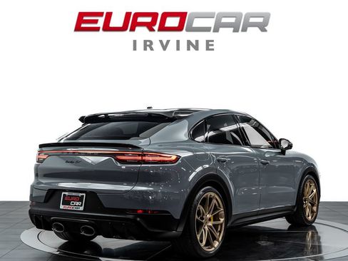 Used 2022 Porsche Cayenne Turbo GT AWD/4WD image 5