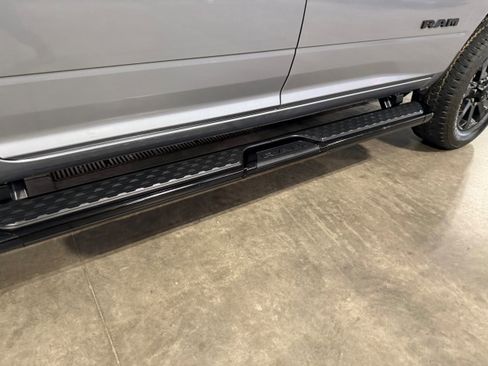 Certified 2024 RAM 2500 Big Horn w/ Night Edition AWD/4WD image 7