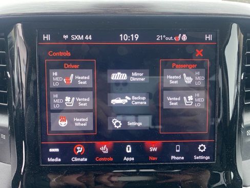 Used 2020 RAM 1500 Laramie image 17