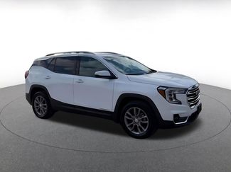 Used 2024 GMC Terrain SLT video 2