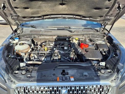 Used 2022 Lincoln Corsair FWD w/ Equipment Group 101A image 3