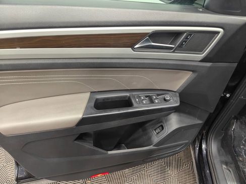 Used 2021 Volkswagen Atlas SE image 51