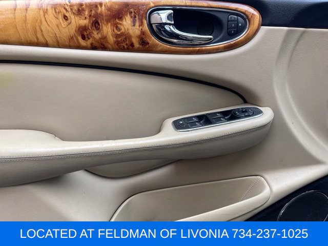 Used 2007 Jaguar XJ8 RWD image 20