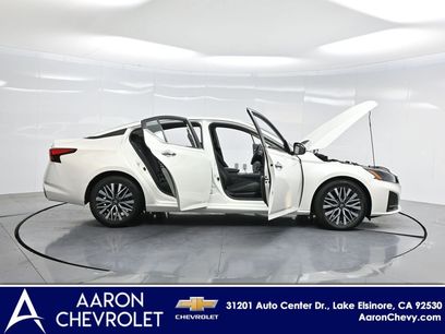 Used 2023 Nissan Altima 2.5 SV