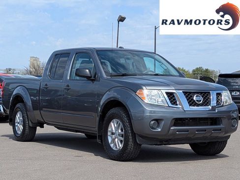 Used 2017 Nissan Frontier SV image 1