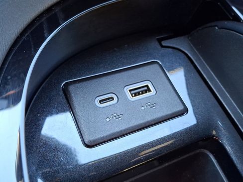 Certified 2023 Cadillac Escalade Sport w/ LPO, ONYX Package image 26