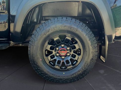 Used 2019 Toyota Tacoma TRD Pro AWD/4WD image 32