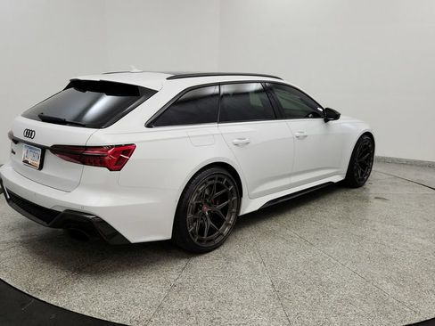 Used 2022 Audi RS 6 AWD/4WD image 5