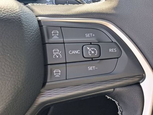New 2026 Jeep Grand Cherokee Laredo RWD image 18