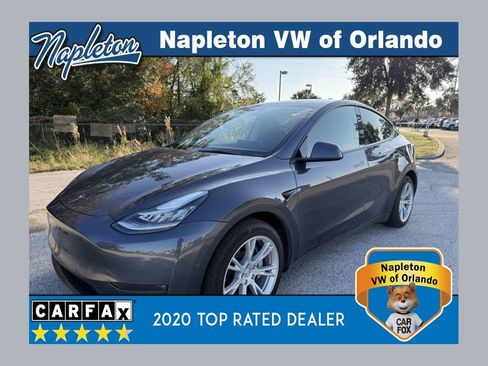 Used 2022 Tesla Model Y Long Range image 1