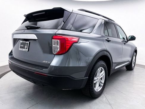 Used 2023 Ford Explorer XLT image 13