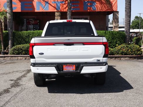 Used 2022 Ford F150 Lightning Platinum AWD/4WD image 6