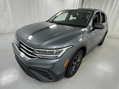Used 2024 Volkswagen Tiguan SE AWD/4WD image 7
